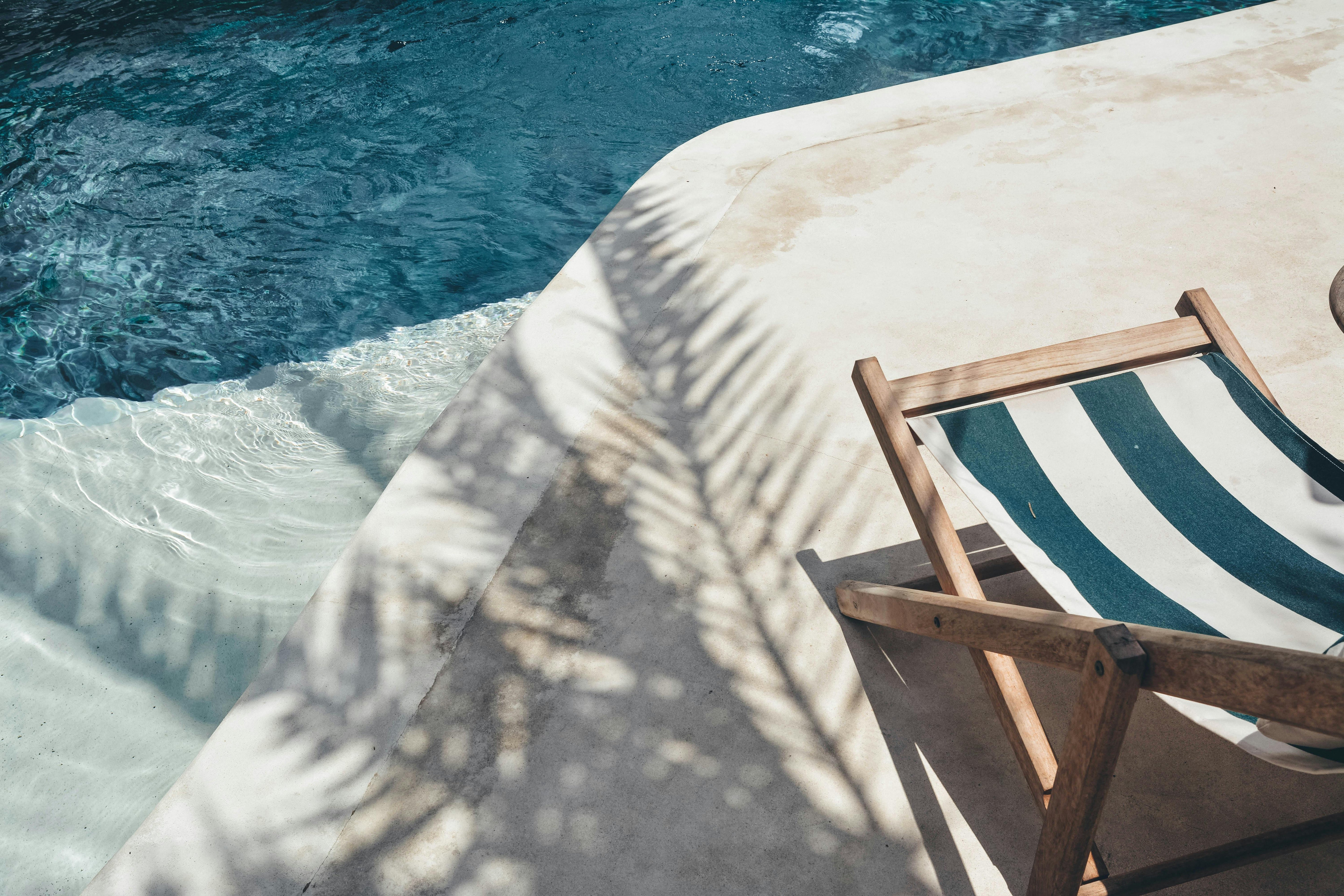 Préparer sa piscine pour l'été : la checklist complète