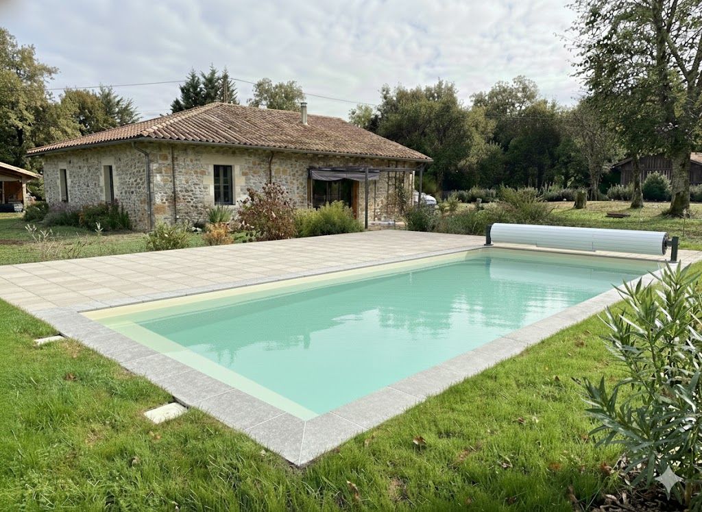 Quelle taille de piscine choisir selon son terrain et son budget ?