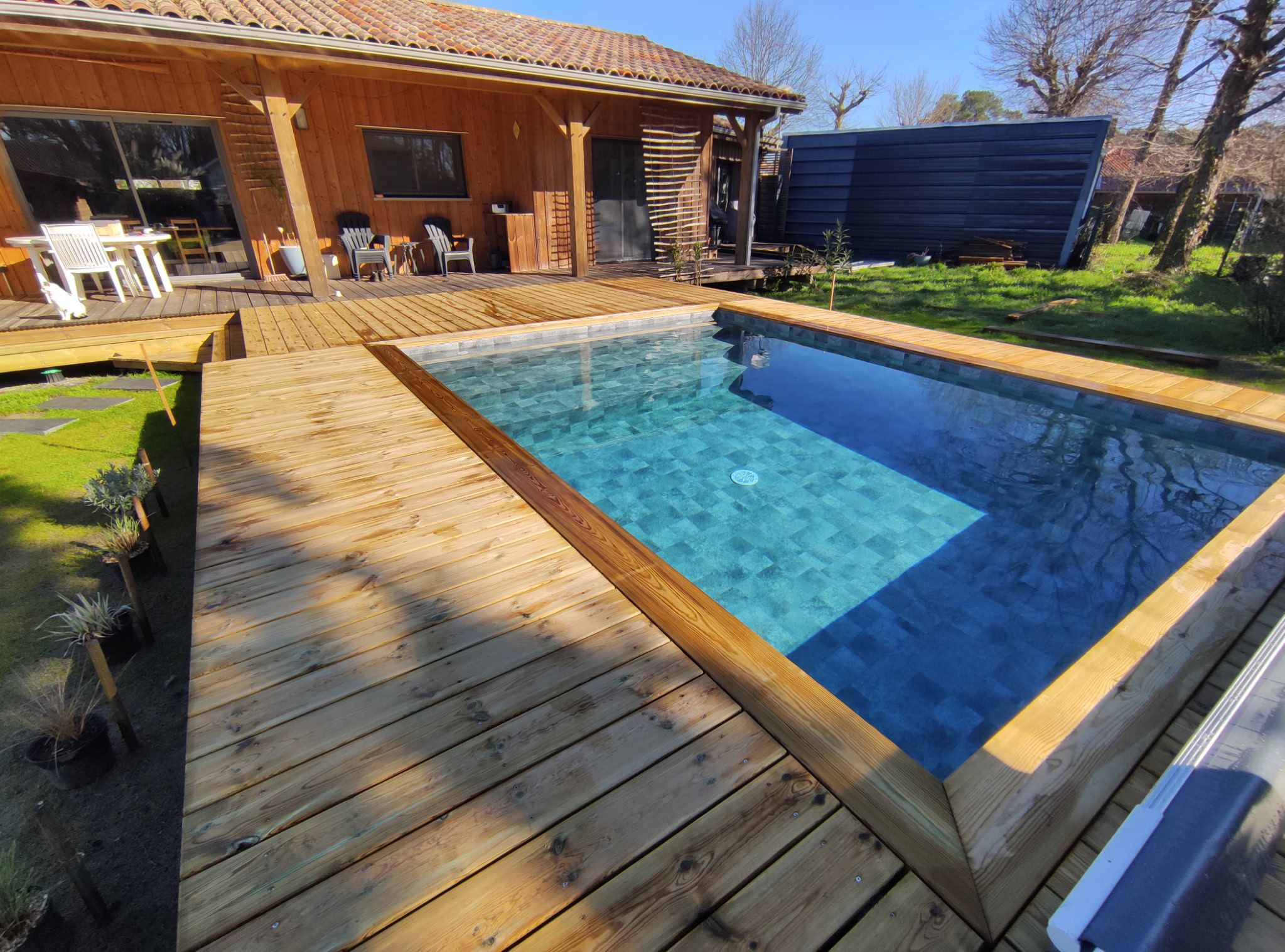 Ouverture de piscine : le guide complet pour une remise en route réussie dans les Landes