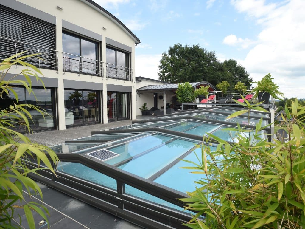 Abri de piscine Abrideal — Protection maximale toute l'année