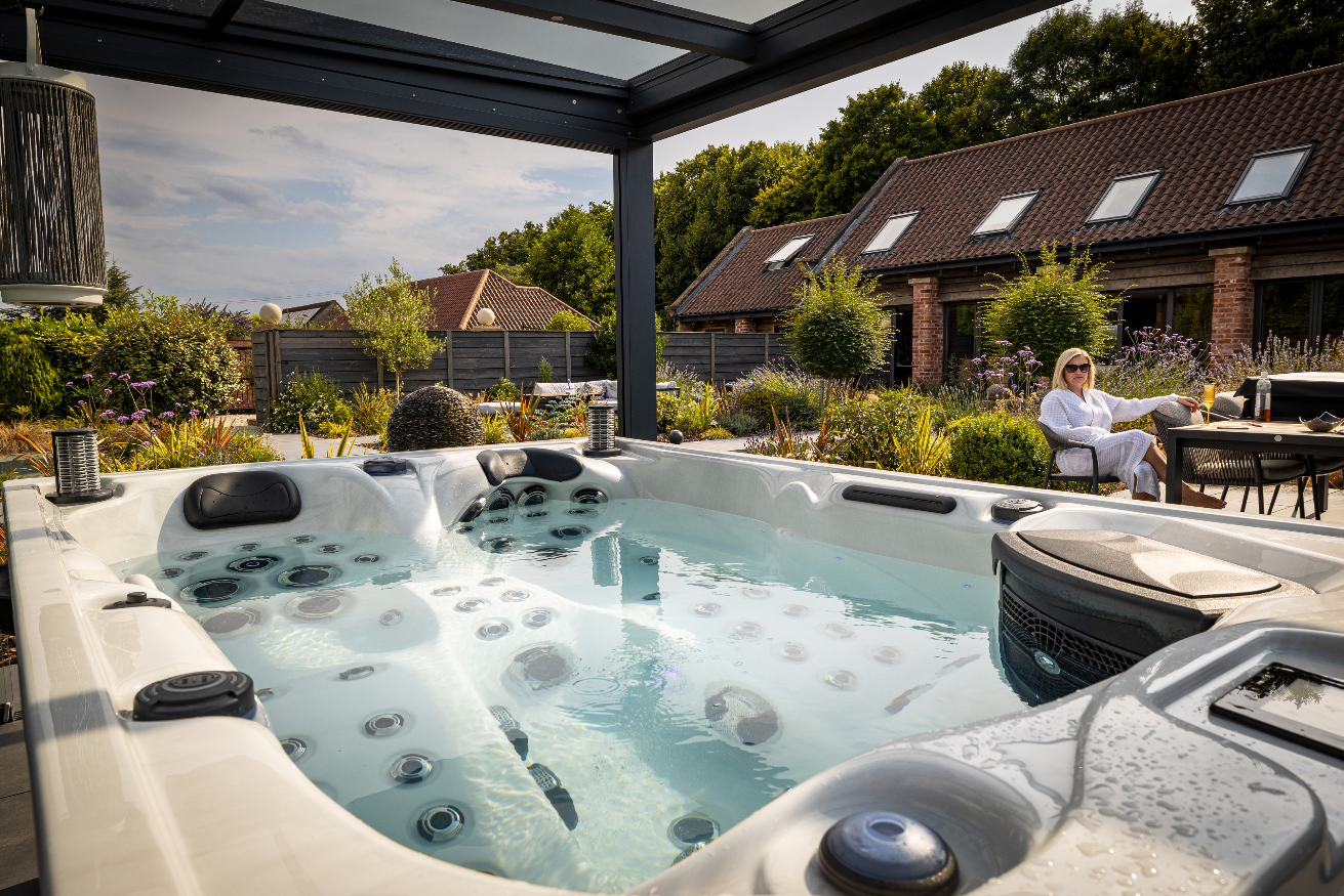 Spa Platinum Topaz — Jacuzzi compact 3 places, 64 jets, gamme Premium