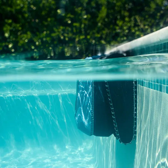 Robot piscine sans fil Dolphin EON 100 — Nouveauté 2026, SmartMap, 15m, zones à 20cm
