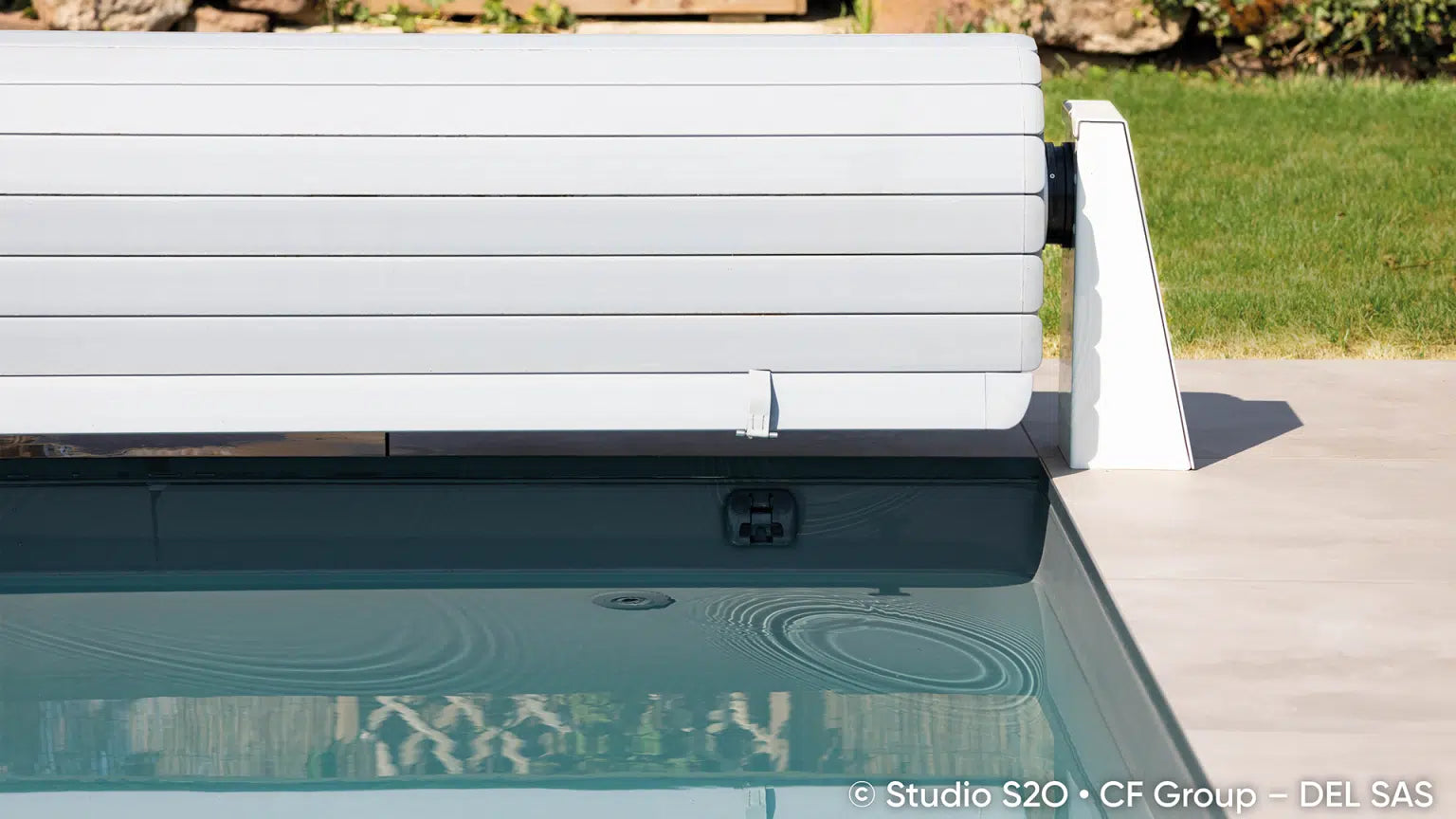 Volet hors sol Roll Easy — Couverture automatique de piscine